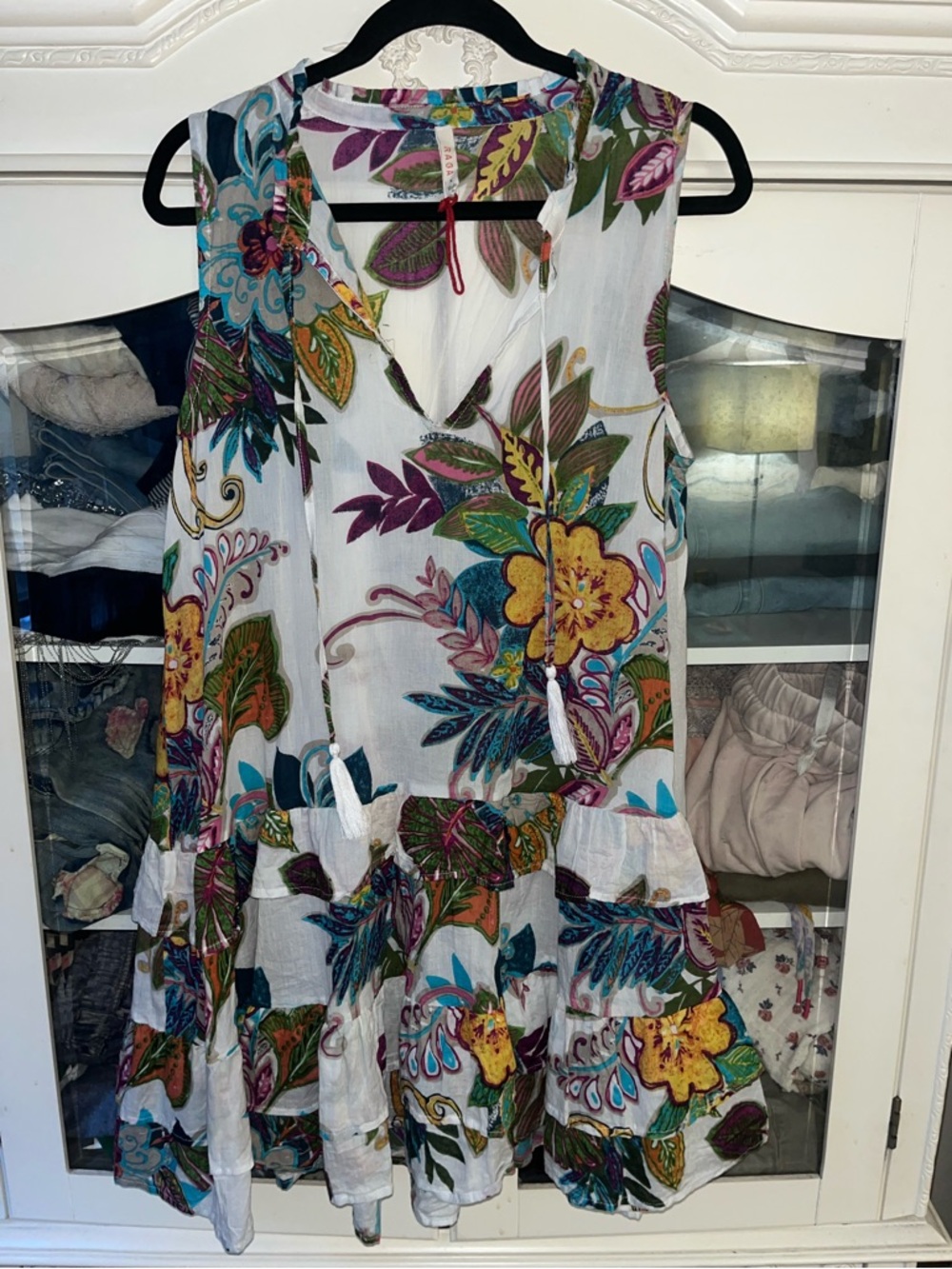 💐NWOT RAGA size Large White Floral Tiered Mini Dress with Multicolor Blooms